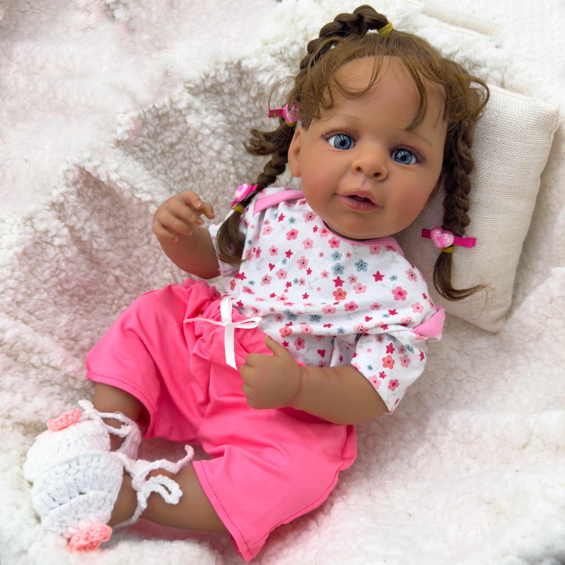 Dark Skin Jaylan bebe Doll Reb - Ethnic Fashion Model recensie en prijs