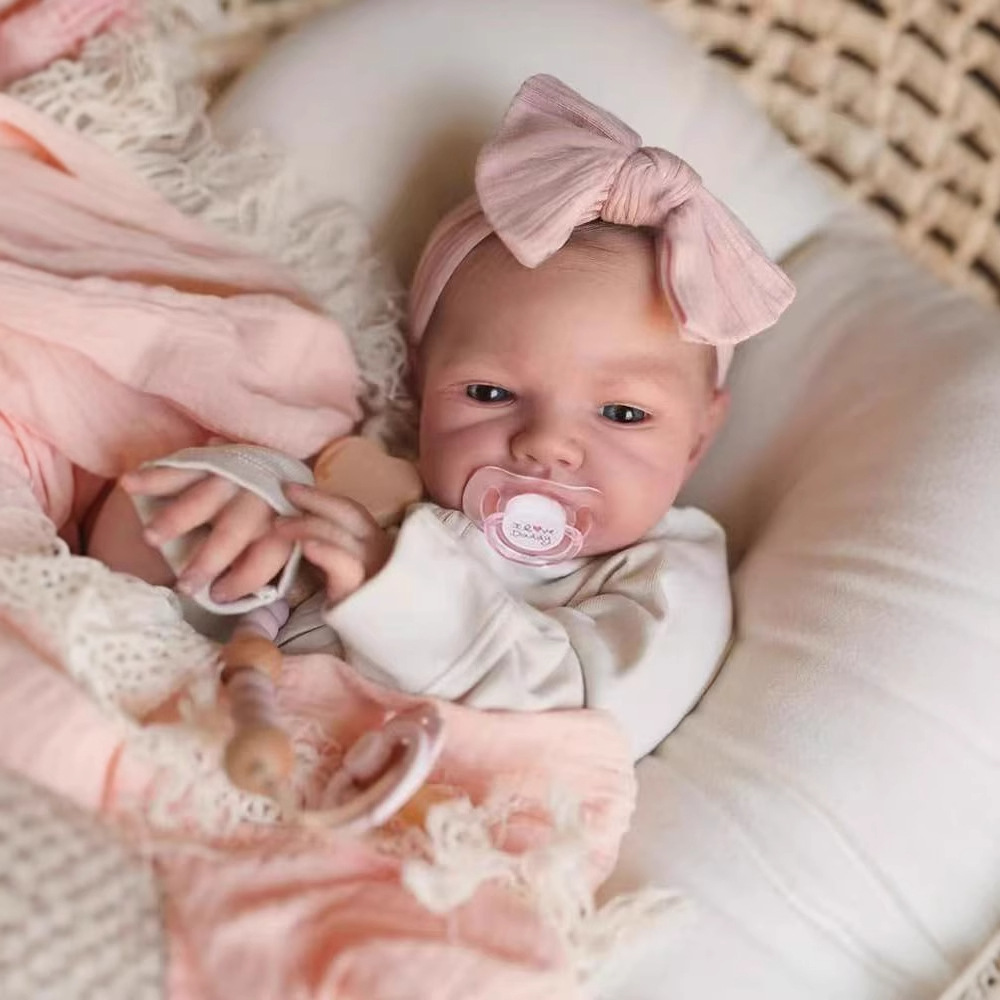 48CM Reborn Silicone Dolls Aug - Ethnic Fashion Model recensie en prijs