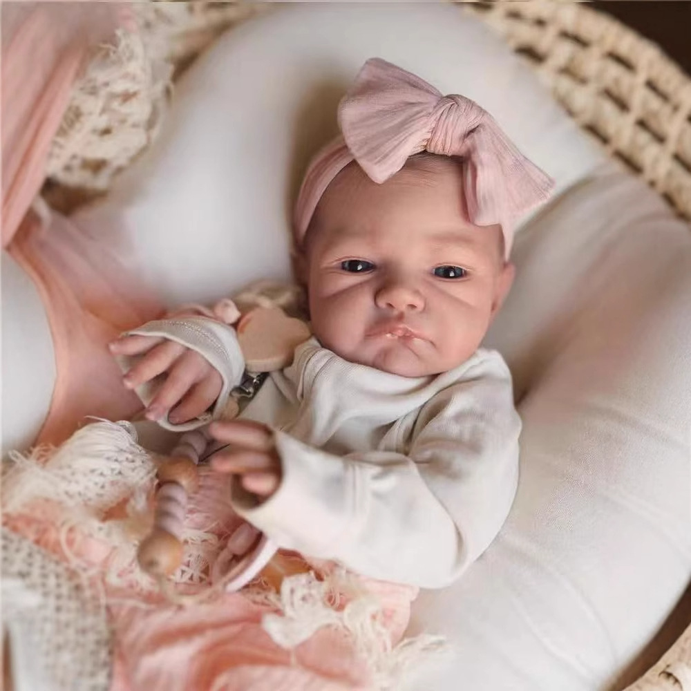 48CM Reborn Silicone Dolls Aug - Ethnic Fashion Model recensie en prijs