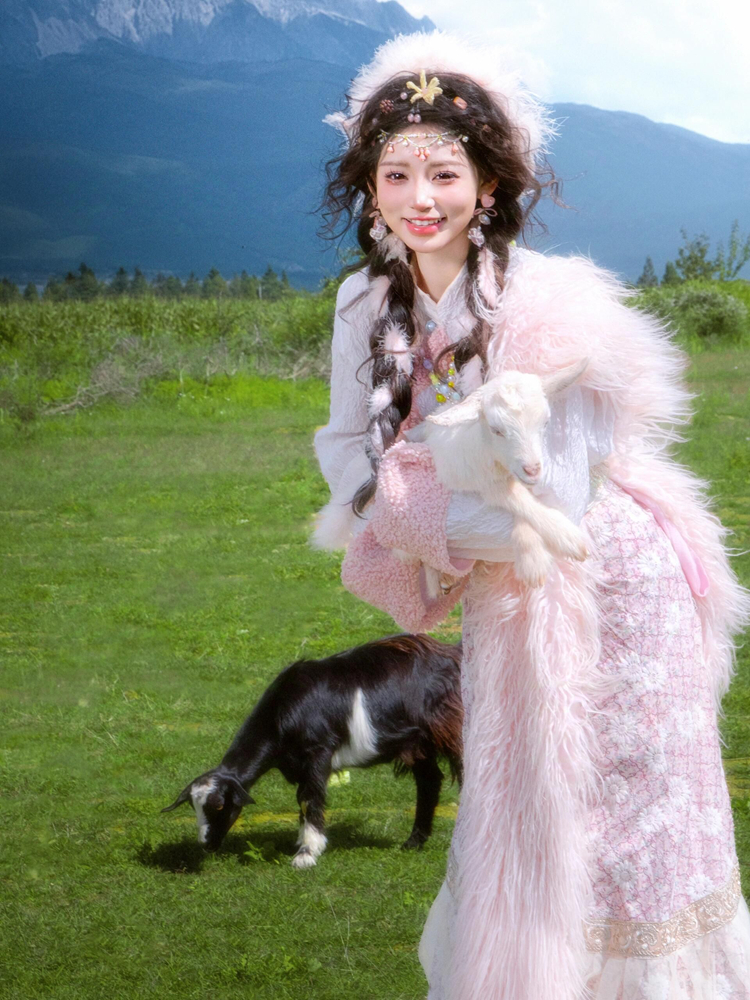 Yunnan Tibetan Costume Lijiang - Ethnic Fashion Photography recensie en prijs