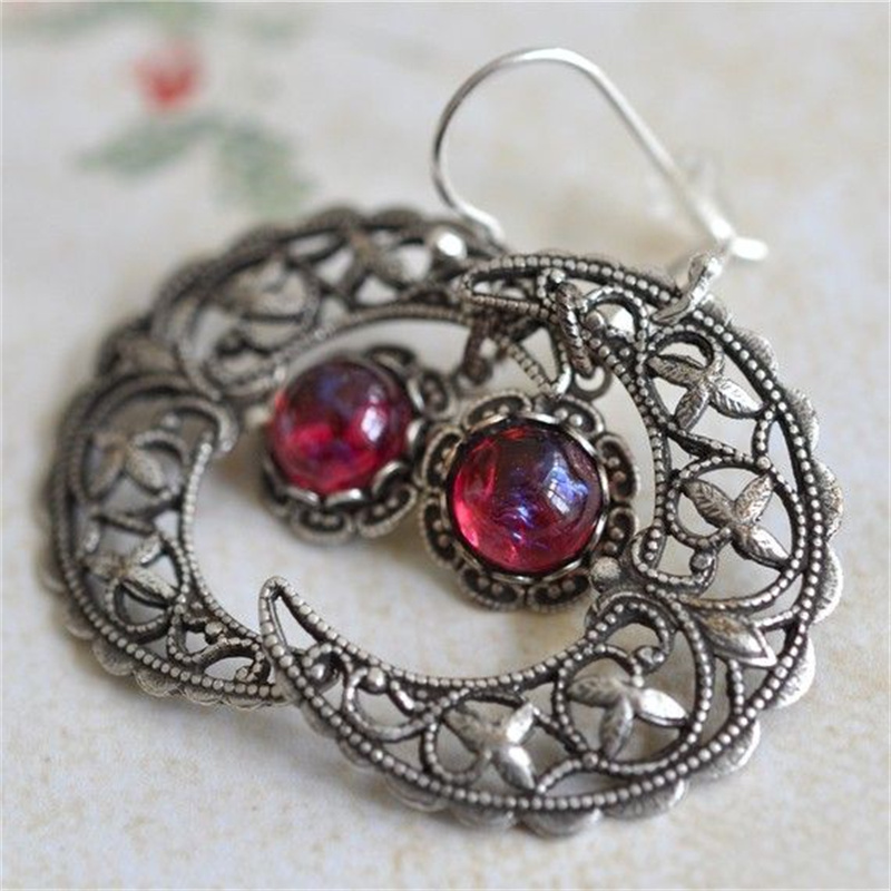 Vintage Inlaid Red Stone Moon  - Ethnic Wear In Fashion recensie en prijs
