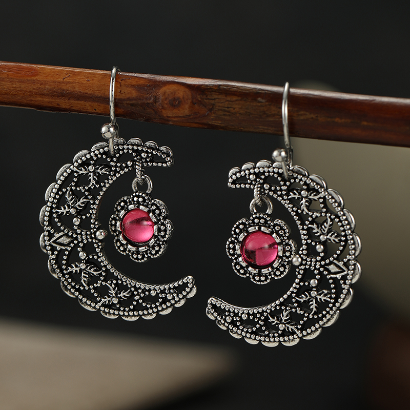 Vintage Inlaid Red Stone Moon  - Ethnic Wear In Fashion recensie en prijs